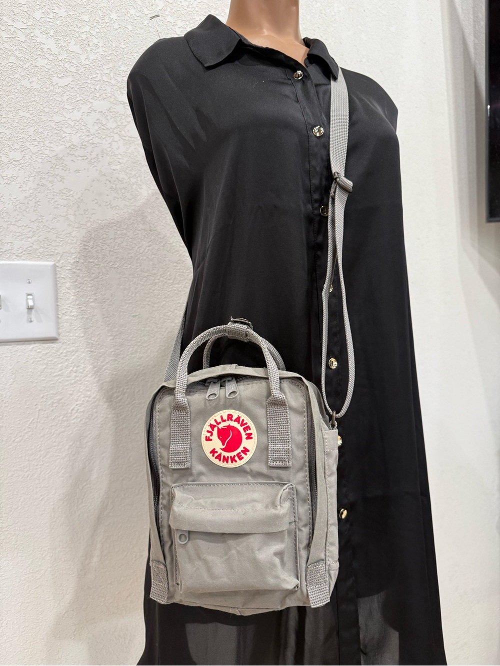 Fjällräven Kånken ‘Sling’ Crossbody - Light Gray